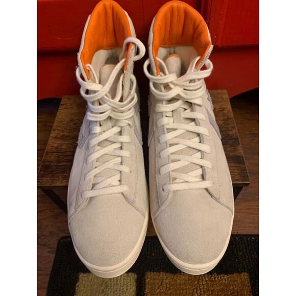 Converse Pro Leather M 10 Bugs Bunny 80th Anniversary Looney Tunes NWOB READ - Picture 4 of 9